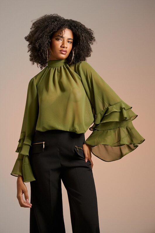 Μπλούζα  με Βολάν στα Μανίκια