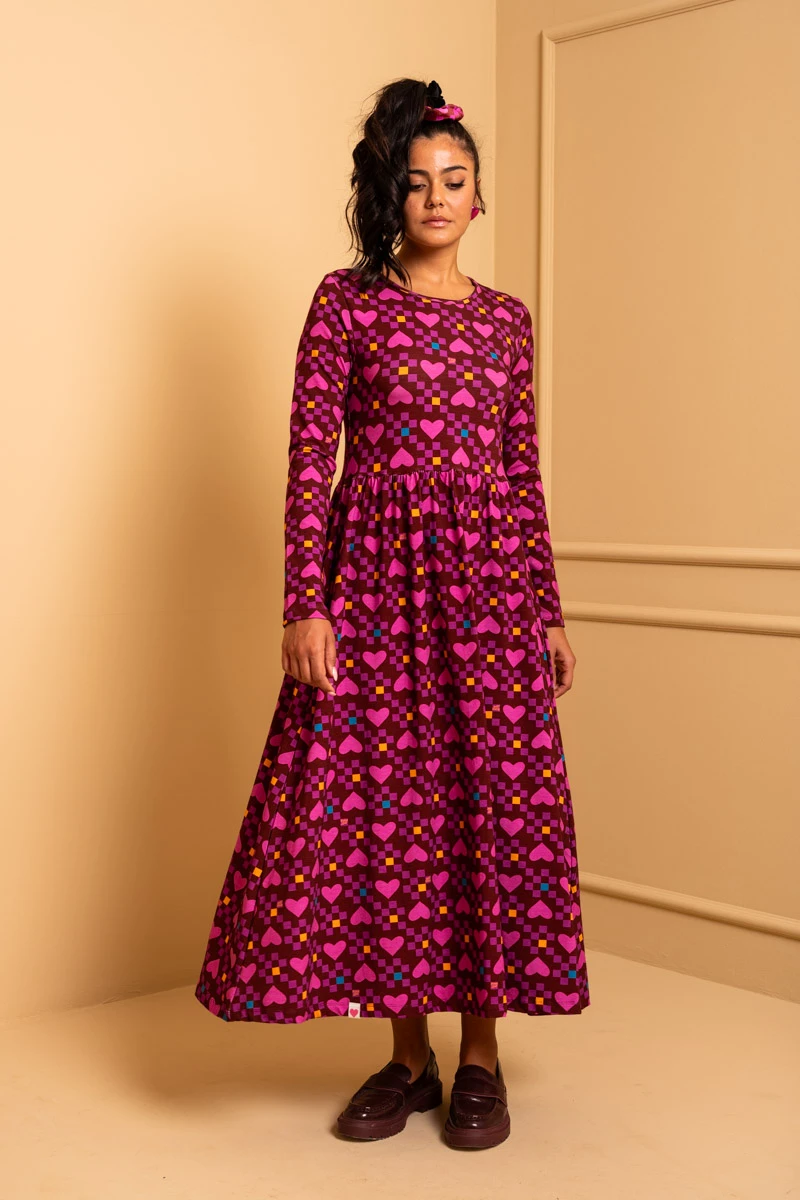 Isabella Dress Magenta Hearts Cubes Jersey Dress with Pockets Petit Boutik - Image 3