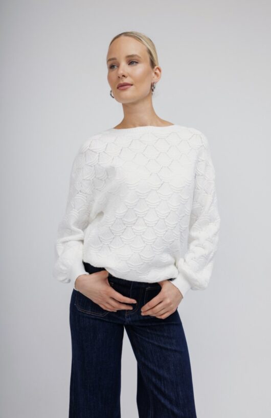 Πουλόβερ  με ανάγλυφο σχέδιο