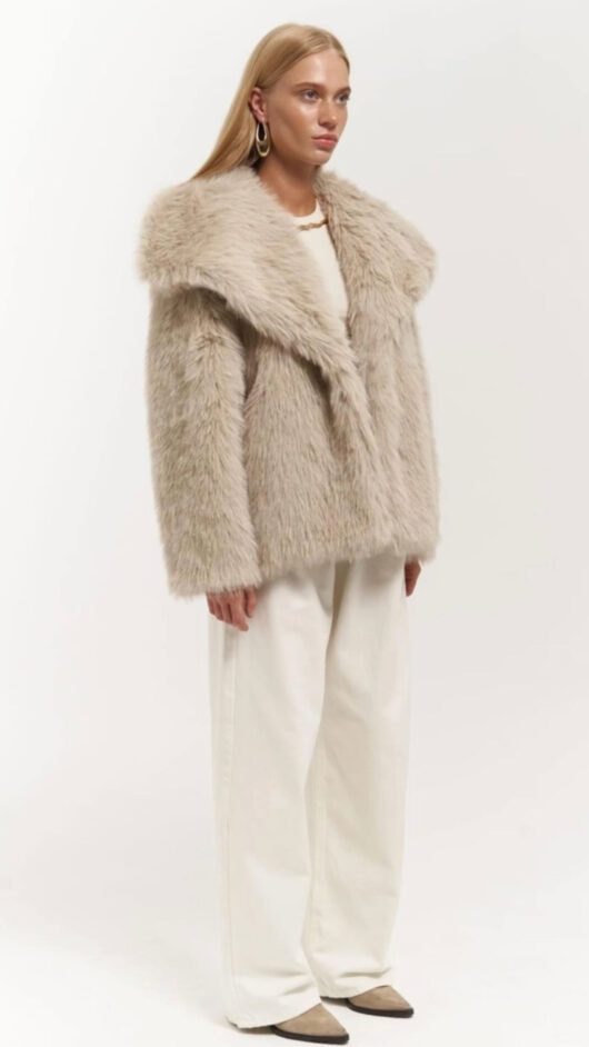 Alternative view of Thalia κοντή γούνα