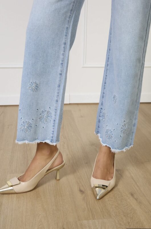 Alternative view of Stella flare jean