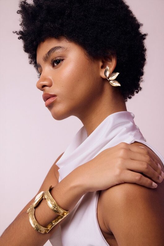 Alternative view of Aura hoops Steel Earrings