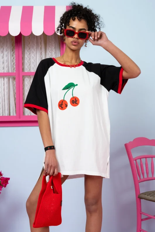 T-shirt Reglan White Black Cherries Κοντομάνικο Μπλουζάκι Petit Boutik