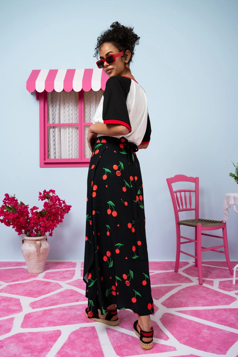 Klara Wrap Skirt Vis Black Cherries Δετή Φούστα Petit Boutik - Image 3