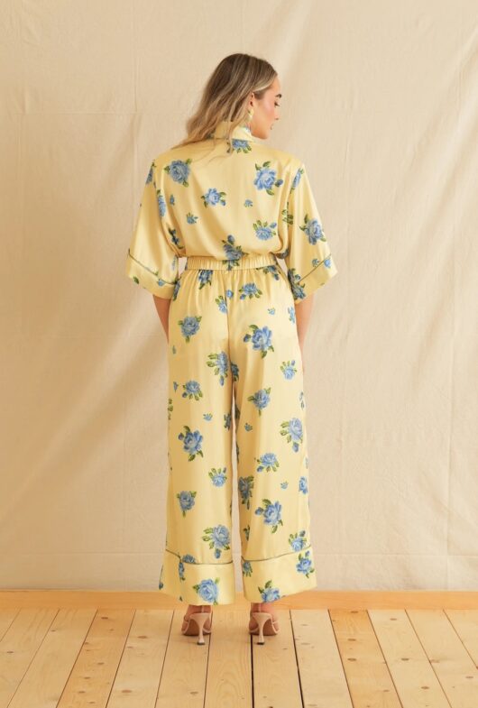 Alternative view of Daphnie Pant