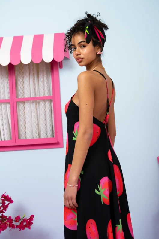 Alternative view of Zanzi Dress Vis Black Big Strawberries Φόρεμα Εξώπλατο Petit Boutik