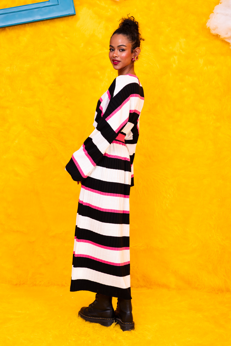 Natalie Knitted Dress Black and White Stripes Φόρεμα με Ζώνη Petit Boutik - Image 4